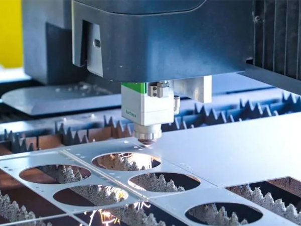 破局与崛起:中国工业母机(机床)行业全景透视与核心赛道解析